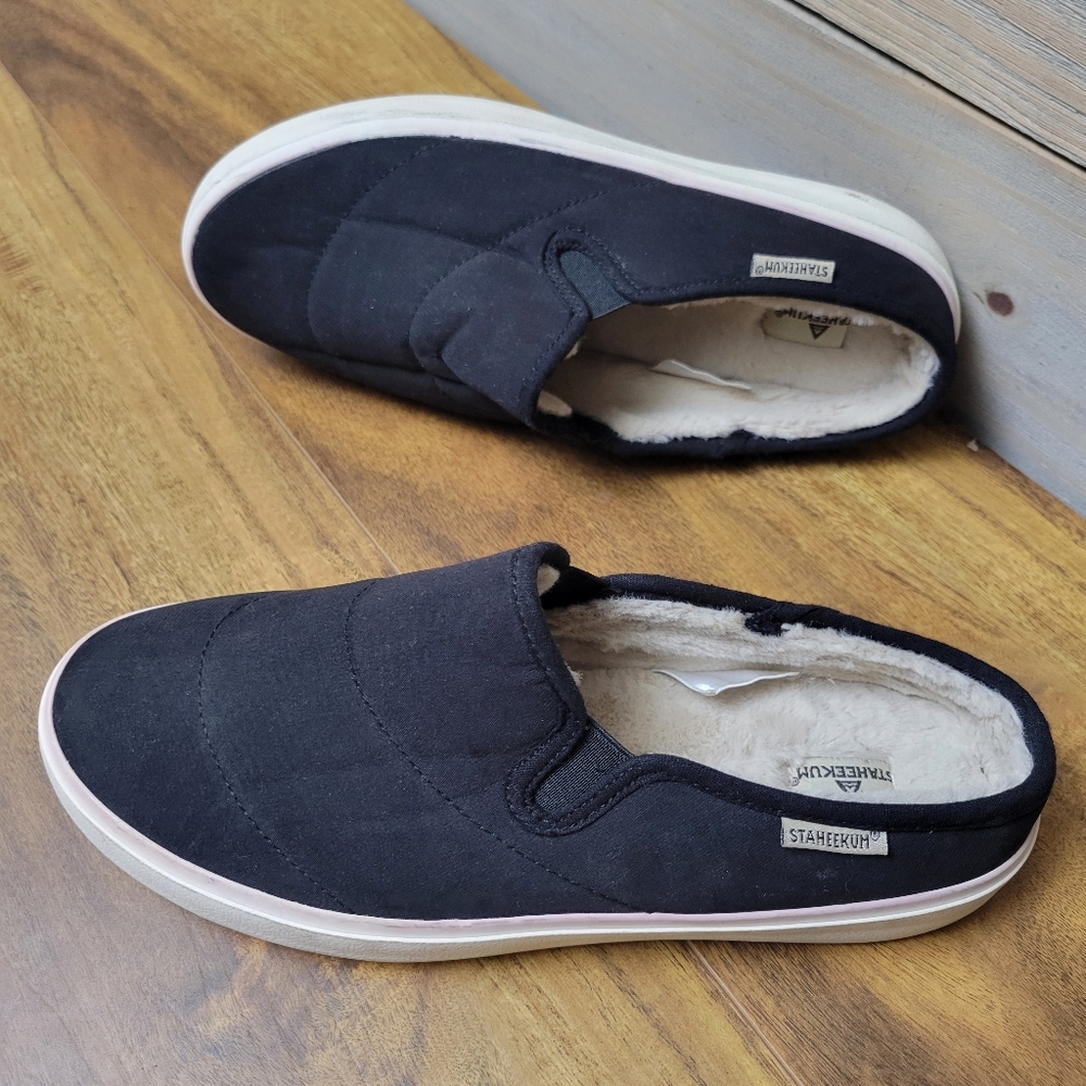Staheekum slip on women’s slides mules black size 8
